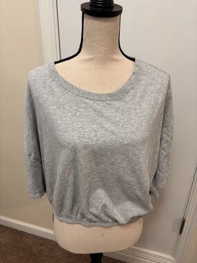 Aerie Gray Elastic-Hem Scoop Neck Tee/Top size XXL
